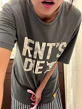 skybeatrice7 online show from 09/17/25, 03:19