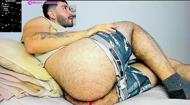 Snapshot of jeyco_santino chatting on 03/08/25, 05:17 jeyco santino online show from 03/08/25, 05:17