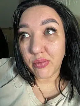 Naughtbaby 2025 online show from 11/25/25, 04:01