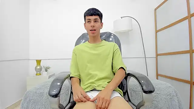Snapshot of Johann_sex chatting on 09/10/25, 03:56 Johann sex online show from 09/10/25, 03:56