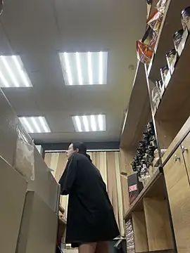 AlishaPrettyBlade online show from 12/18/25, 11:05