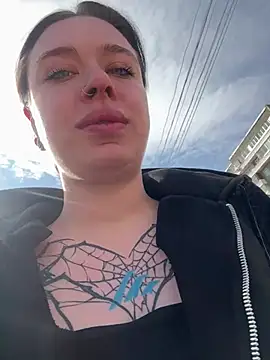 AlishaPrettyBlade online show from 04/08/26, 06:35