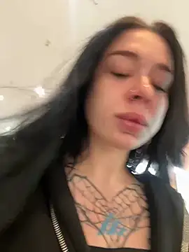 AlishaPrettyBlade online show from 04/11/26, 04:06