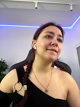 AshleySkott  online show from 09/19/25, 08:05