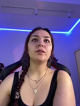 AshleySkott  online show from 10/31/25, 07:31