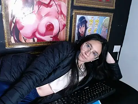 Arielle lov online show from 02/24/25, 05:54