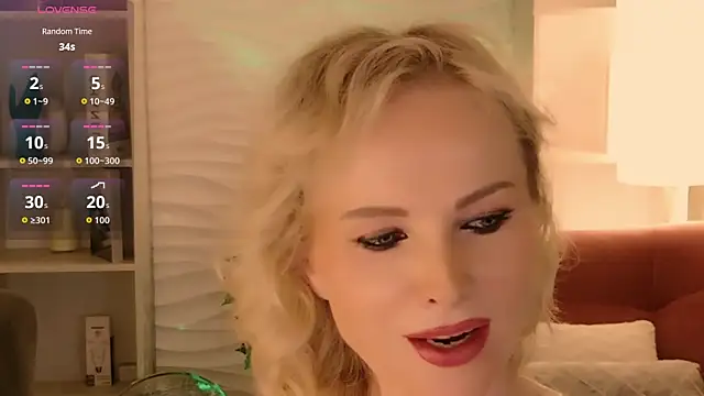 Snapshot of Sandra_Kind chatting on 06/30/26, 05:41 Sandra Kind online show from 06/30/26, 05:41