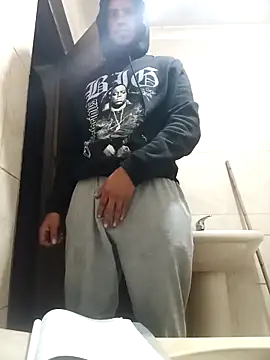 Snapshot of Quint3n chatting on 11/21/25, 11:36 Quint3n online show from 11/21/25, 11:36