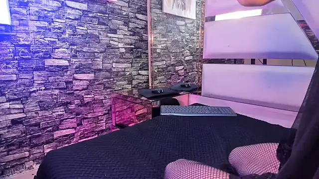 Danny Luxx online show from 03/26/26, 05:02