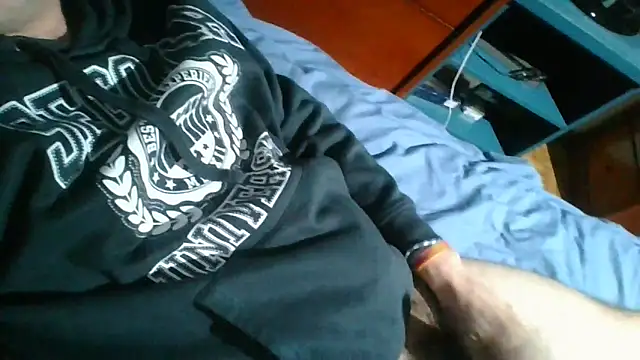 golfoyperro94 online show from 02/02/26, 03:22