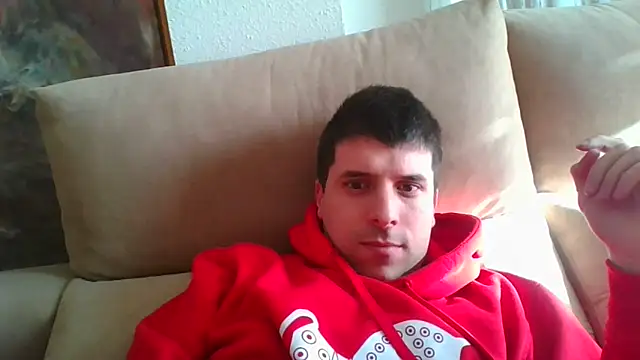 golfoyperro94 online show from 02/04/26, 03:29