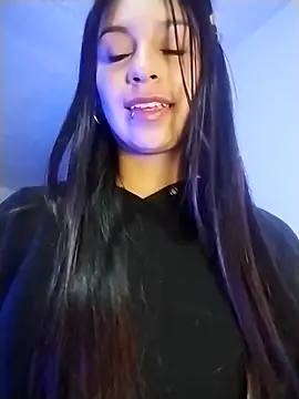 Snapshot of Nat_XxX chatting on 03/15/25, 01:30 Nat XxX online show from 03/15/25, 01:30