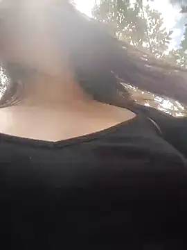 Snapshot of Nat_XxX chatting on 09/19/25, 05:13 Nat XxX online show from 09/19/25, 05:13