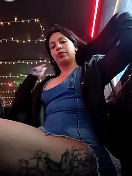 Snapshot of Nat_XxX chatting on 10/18/25, 10:10 Nat XxX online show from 10/18/25, 10:10