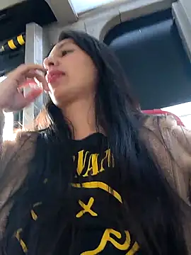 Snapshot of Nat_XxX chatting on 10/20/25, 09:04 Nat XxX online show from 10/20/25, 09:04