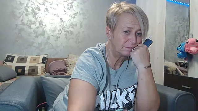 RosesandLillies online show from 02/19/26, 06:26