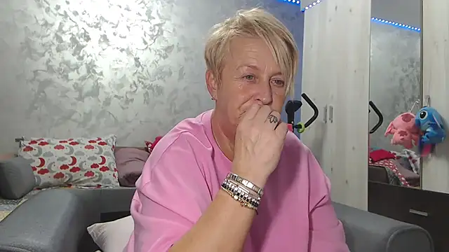 RosesandLillies online show from 04/05/26, 04:15