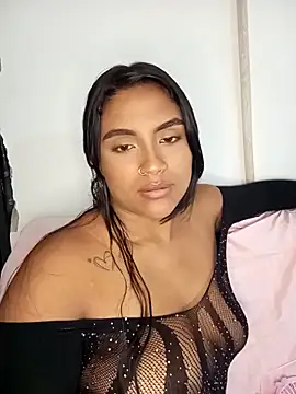 victoria roussee online show from 03/07/25, 08:02