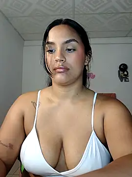 victoria roussee online show from 10/26/25, 12:16