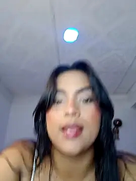 victoria roussee online show from 02/26/26, 07:18