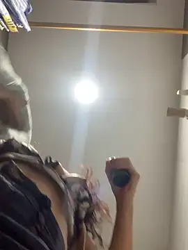 NatashaRex online show from 11/30/25, 05:44