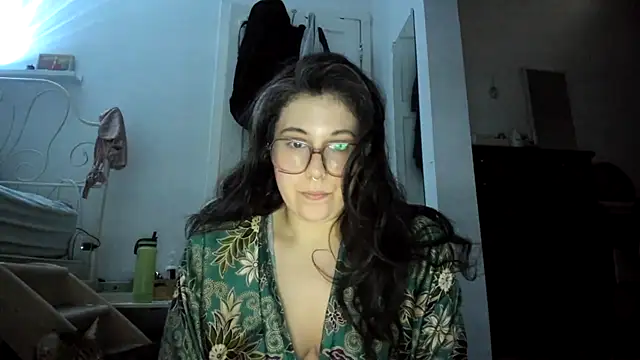 Snapshot of Rosiee69_ chatting on 02/23/25, 09:59 Rosiee69  online show from 02/23/25, 09:59