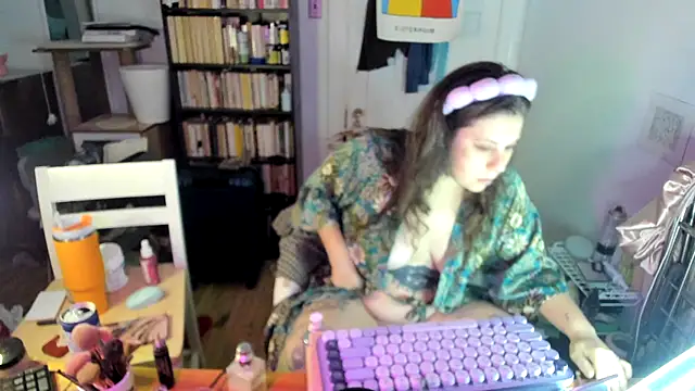 Rosiee69  online show from 11/02/25, 04:42