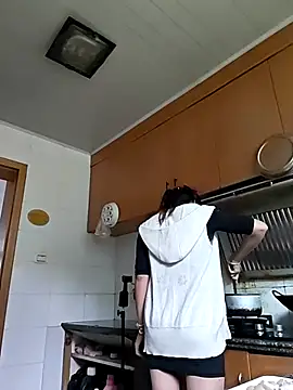 hebe-02 online show from 11/03/25, 04:14