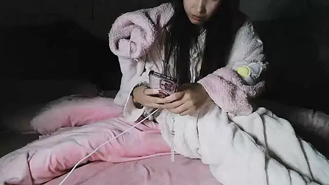 hebe-02 online show from 11/17/25, 01:50