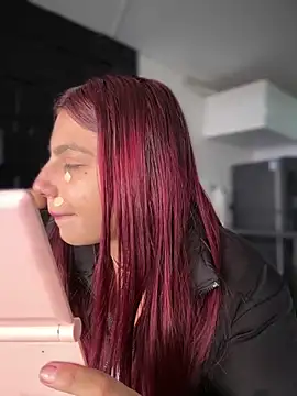 Emily-teen online show from 02/07/26, 04:43