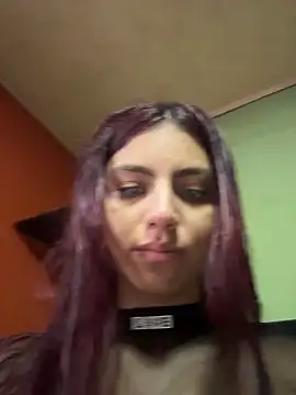 Emily-teen online show from 02/14/26, 08:27