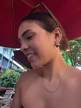 Alice surprise online show from 11/08/25, 10:30