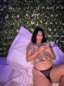 Alice surprise online show from 03/04/26, 09:54