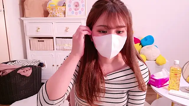 noa chi online show from 03/04/25, 06:15