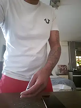 Snapshot of Mrnutella chatting on 03/03/25, 09:44 Mrnutella online show from 03/03/25, 09:44