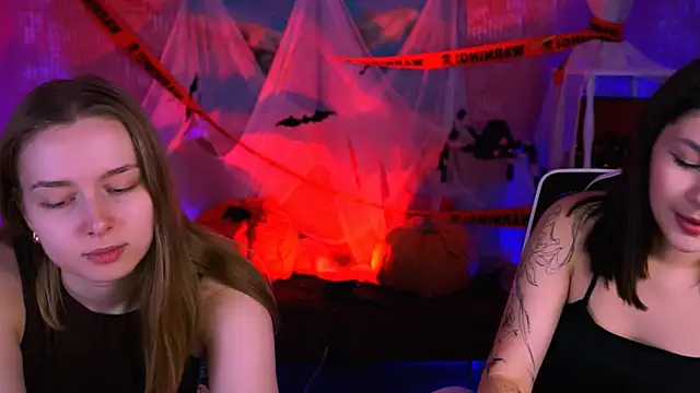 JenniferGraces online show from 10/30/25, 03:24