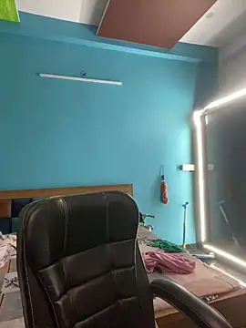 Sexy Madhuri Bhabhi online show from 03/01/25, 12:12