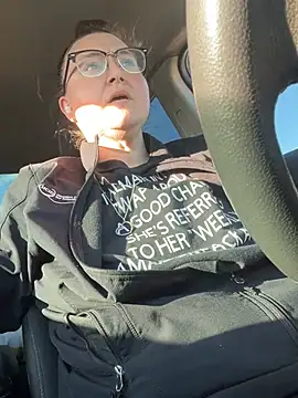 HTXBELLE online show from 01/16/26, 10:03