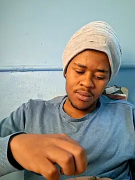  RapElani-2290 online show from 09/28/25, 12:32