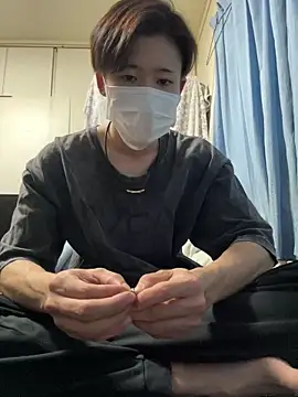 Snapshot of chiba_chan chatting on 03/21/25, 01:01 chiba chan online show from 03/21/25, 01:01