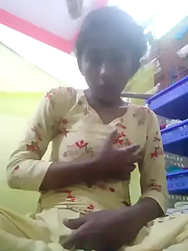 Snapshot of SEXY-boudi43 chatting on 02/21/25, 03:23 SEXY-boudi43 online show from 02/21/25, 03:23