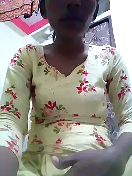 Snapshot of SEXY-boudi43 chatting on 03/07/25, 11:38 SEXY-boudi43 online show from 03/07/25, 11:38