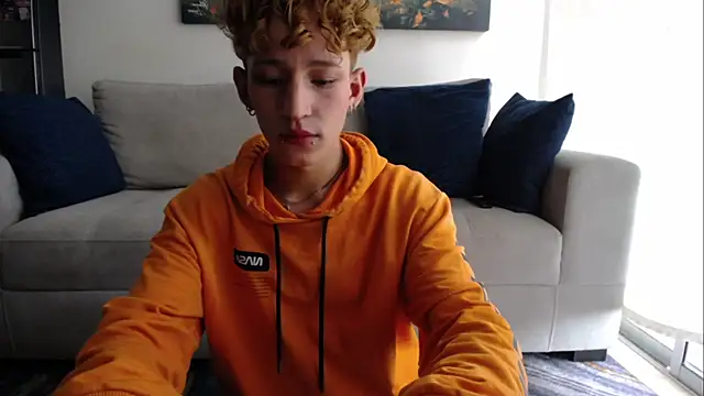 iiangel  online show from 01/06/26, 05:27