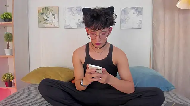 iiangel  online show from 02/15/26, 04:42