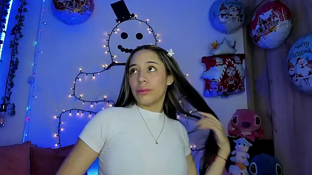 TANIA 06 online show from 12/17/25, 01:17