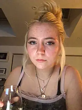 Blondie Sofia Essexbabe online show from 03/21/25, 11:23