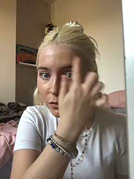 Blondie Sofia Essexbabe online show from 11/13/25, 12:48