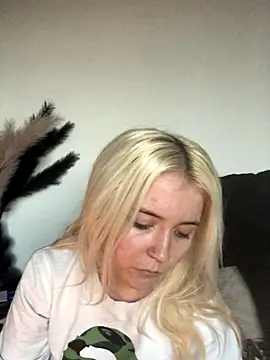 Blondie Sofia Essexbabe online show from 11/28/25, 03:47