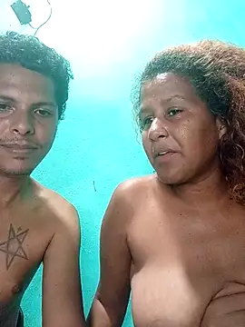 Snapshot of shirlihot chatting on 11/24/25, 12:21 shirlihot online show from 11/24/25, 12:21