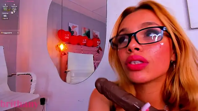 brithany clark online show from 02/21/25, 03:10